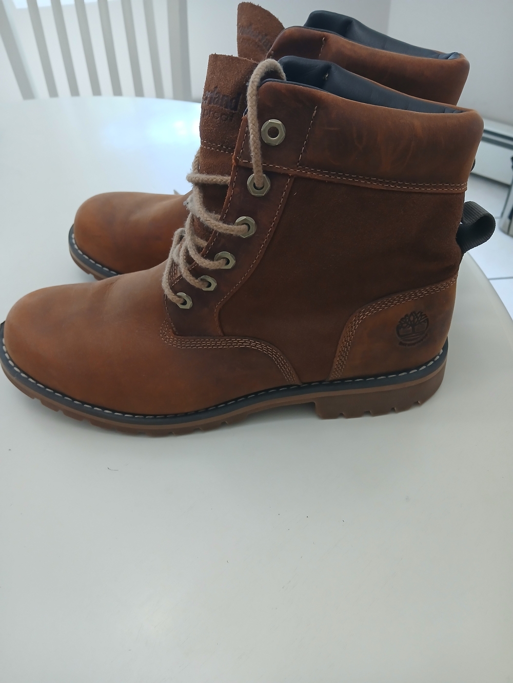 Size 10 Timberland 6-Inch Waterproof Boots men's Larchmont